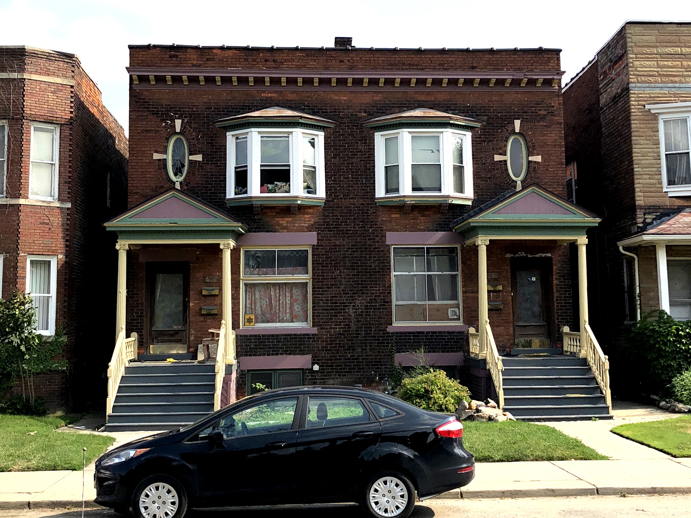 2 Bedroom - 647 W. Forest Ave - Bureau Of Property Management